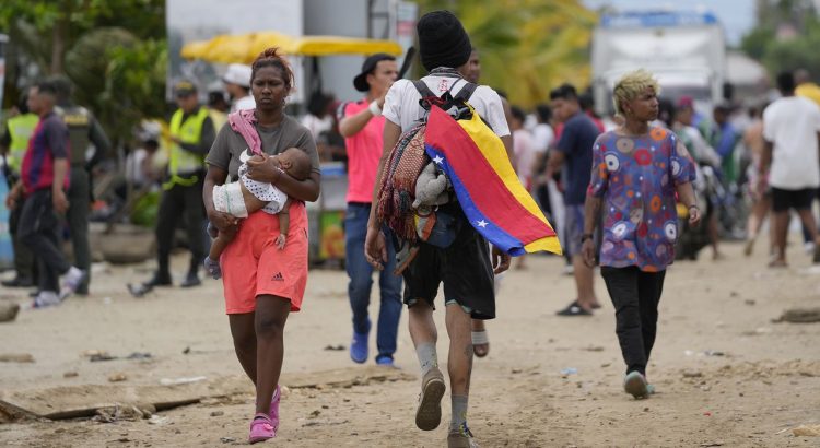 Más de 7 mil migrantes venezolanos se encuentran varados en Chiapas