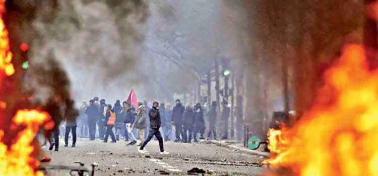 Escalan los disturbios en Francia