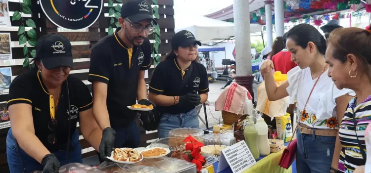 Migrantes participan en muestra gastronómica en Chiapas