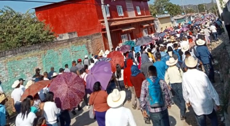 Marchan en Chicomuselo contra grupos armados que imponen la minería en Chiapas