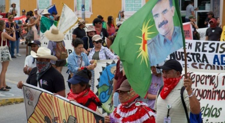 Caravana ‘El sur resiste’ arriba a San Cristóbal de Las Casas, Chiapas