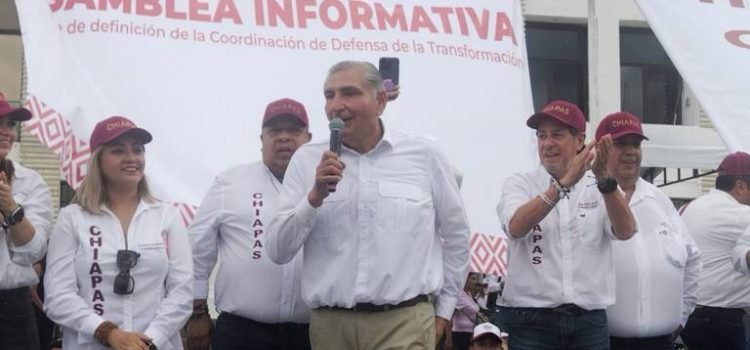 Adán Augusto López Hernández realiza asamblea informativa en Tuxtla Gutiérrez