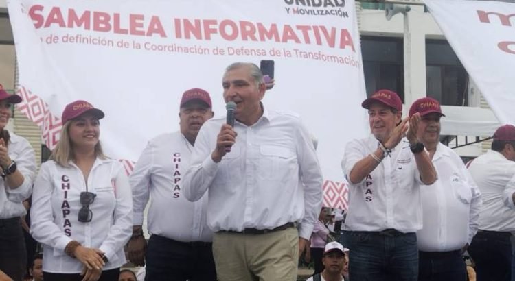 Adán Augusto López Hernández realiza asamblea informativa en Tuxtla Gutiérrez