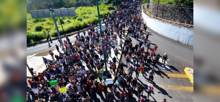 Mega caravana de migrantes varados en Tapachula podría salir rumbo a CDMX
