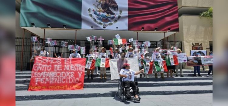 Familias de personas desaparecidas marchan en Chiapas, dicen que no hay nada que festejar