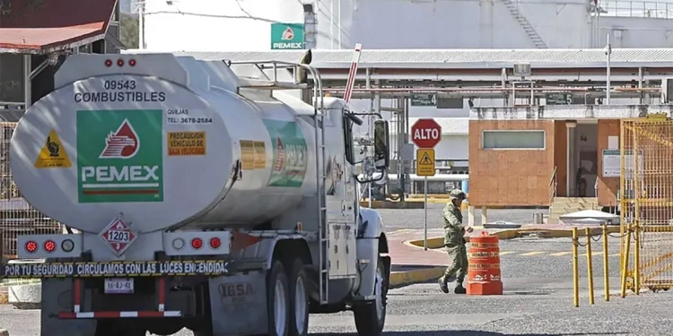 Pemex será el mayor riesgo fiscal del próximo gobierno, advierte Bank of America