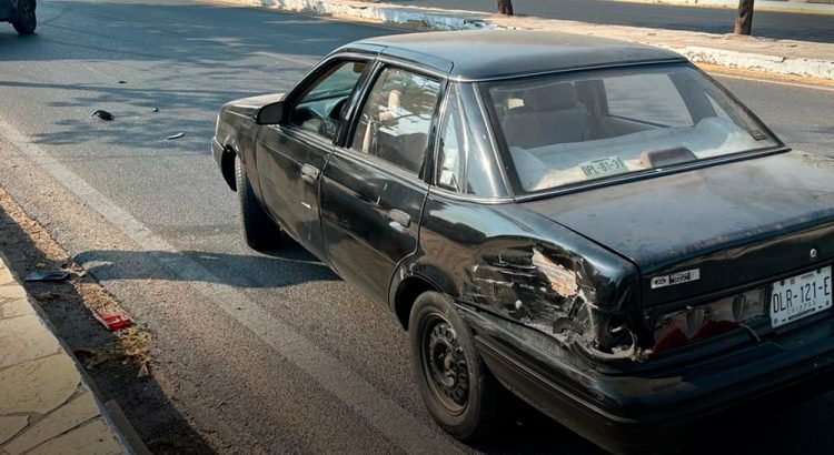 Accidente vehicular en el Libramiento Norte de Tuxtla provoca daños materiales