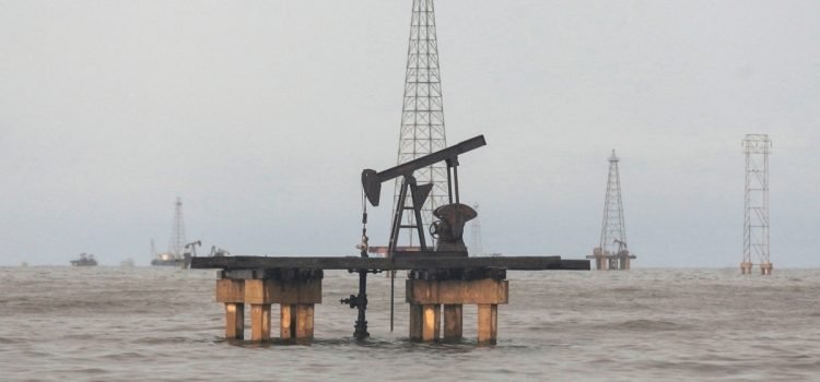 Aumentan los precios del petróleo