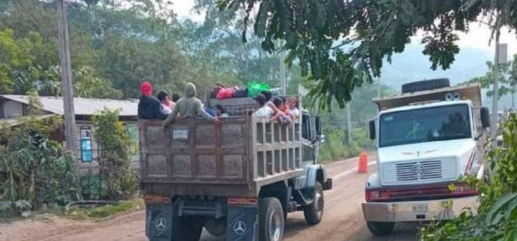 Pobladores de Tila son trasladados debido a la violencia