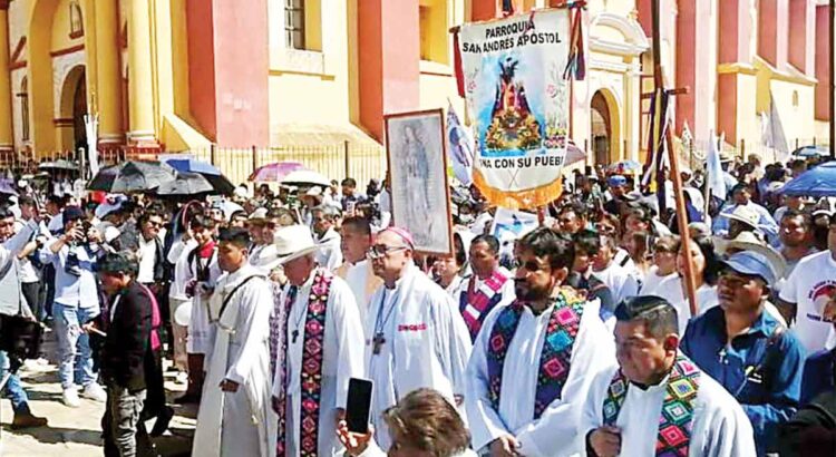 Miles de creyentes marchan en Chiapas por la paz y justicia