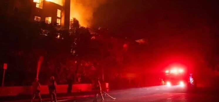 México envía apoyo para combatir incendios en Los Ángeles México envía apoyo para combatir incendios en Los Ángeles