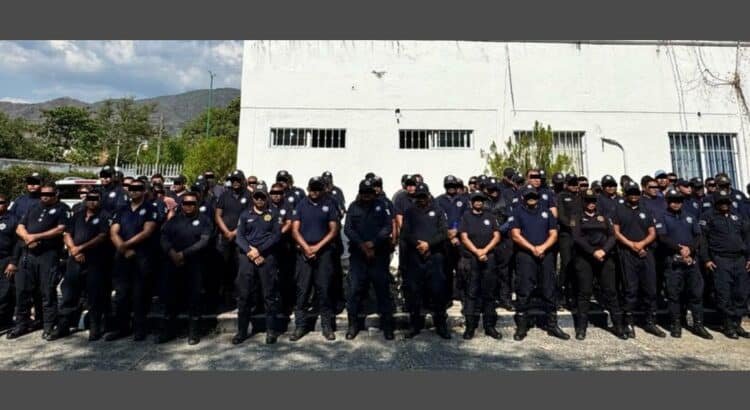 Detienen a 98 policías falsos en Tonalá, Chiapas