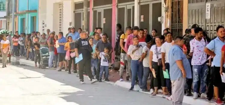 Hay 30 mil migrantes varados en México: Sheinbaum Hay 30 mil migrantes varados en México: Sheinbaum