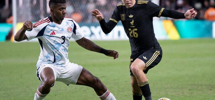 México empata con Costa Rica