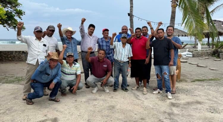 Pobladores de Puerto Arista denuncian despojo de tierras