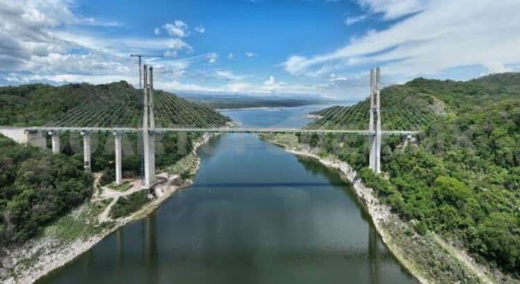 El gobierno lleva más de 10 años sin terminar puente en Chiapas