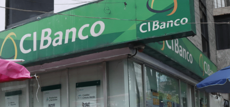 Reduce riesgos operativos de CI Banco la escisión del negocio fiduciario