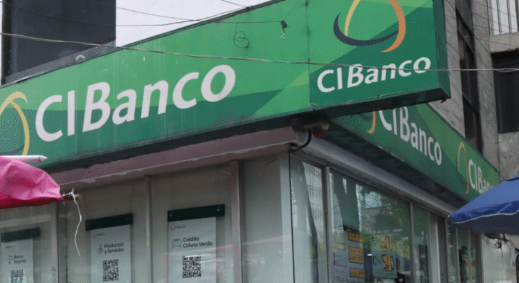 Reduce riesgos operativos de CI Banco la escisión del negocio fiduciario