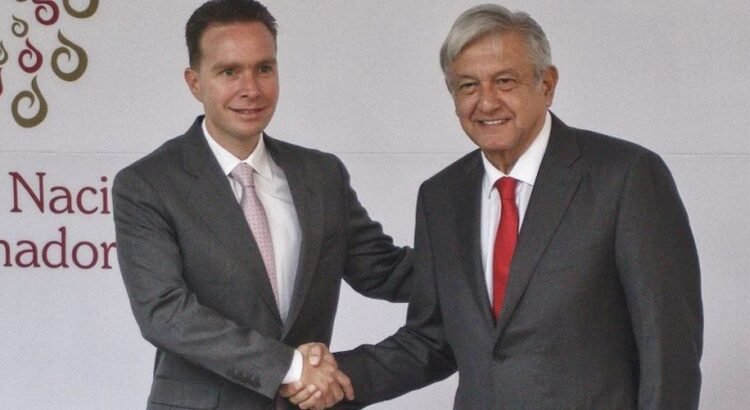 Manuel Velasco niega que sobres entregados a Pío López Obrador salieran del Gobierno de Chiapas