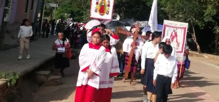 Marchan en Chiapas contra la violencia de grupos criminales