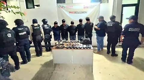 Detienen a cinco presuntos integrantes de Cártel de Sinaloa; se hacían pasar por autoridades en Chiapas