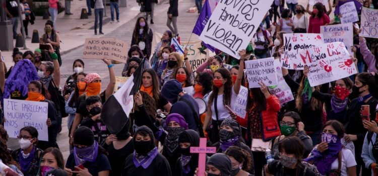 Colectivas denuncian que no se ha aplicado la pena de cien años para feminicidas