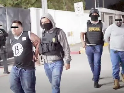 Guatemala extradita a Estados Unidos a sujeto vinculado a la muerte de más de 50 migrantes en Chiapas