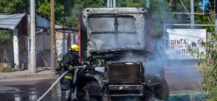 Cartel de Chiapas provoca terror en Jiquipilas: reportan narcobloqueos y enfrentamientos Cartel de Chiapas provoca terror en Jiquipilas: reportan narcobloqueos y enfrentamientos