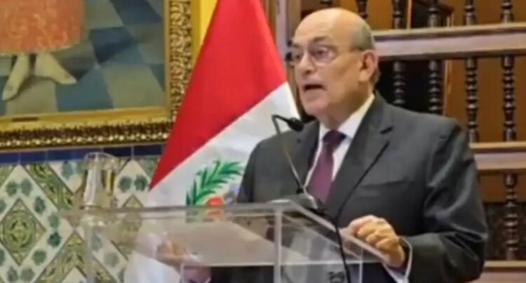 Rompe Perú relaciones diplomáticas con México