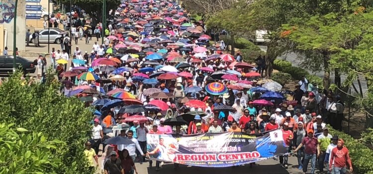Vuelve el magisterio a las calles de Chiapas con paro nacional de 48 horas